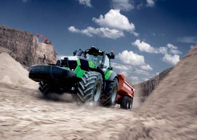 DEUTZ-FAHR 9340 TTV AGROTRON - Hover 2