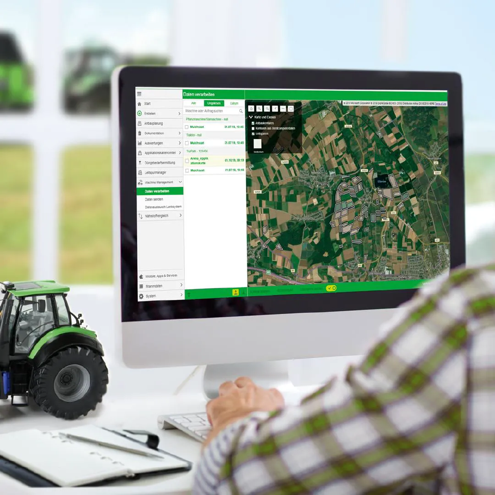 Schermo di computer con software per agricoltura di precisione SDF Data Management
